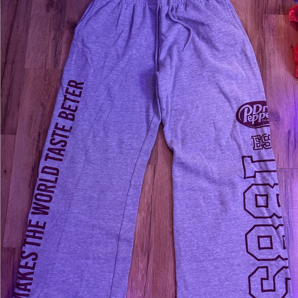 Gray Women’s Cargo Sweatpants